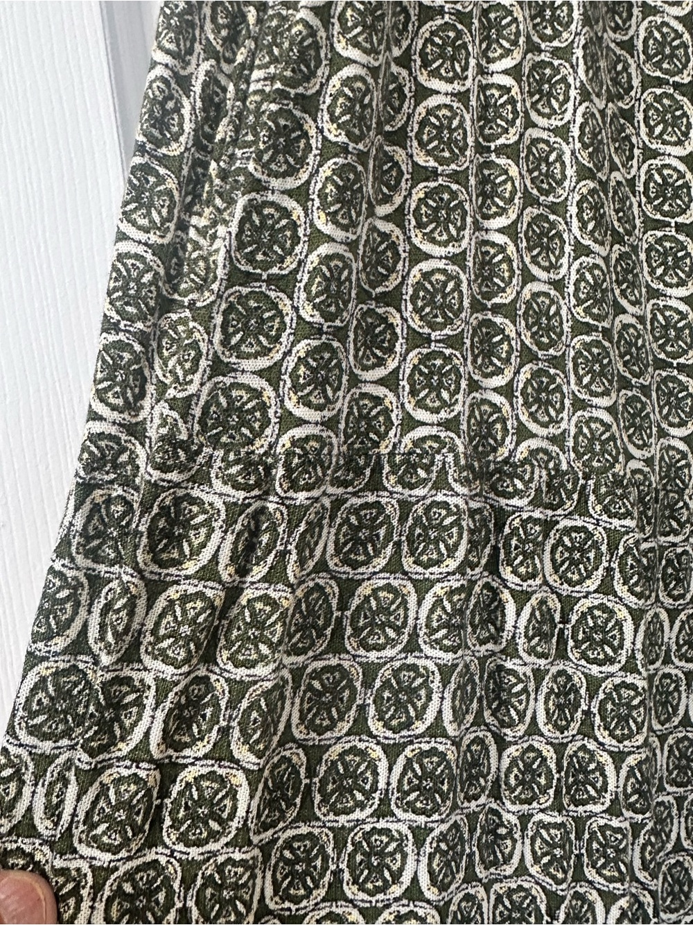 Max Studio Olive Printed Sleeveless Maxi Dress - Picture 6 of 8